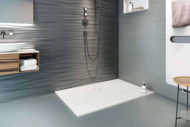 1_Schedel_Plan-Plus-Round-20_Montage-auf-der-Fliese